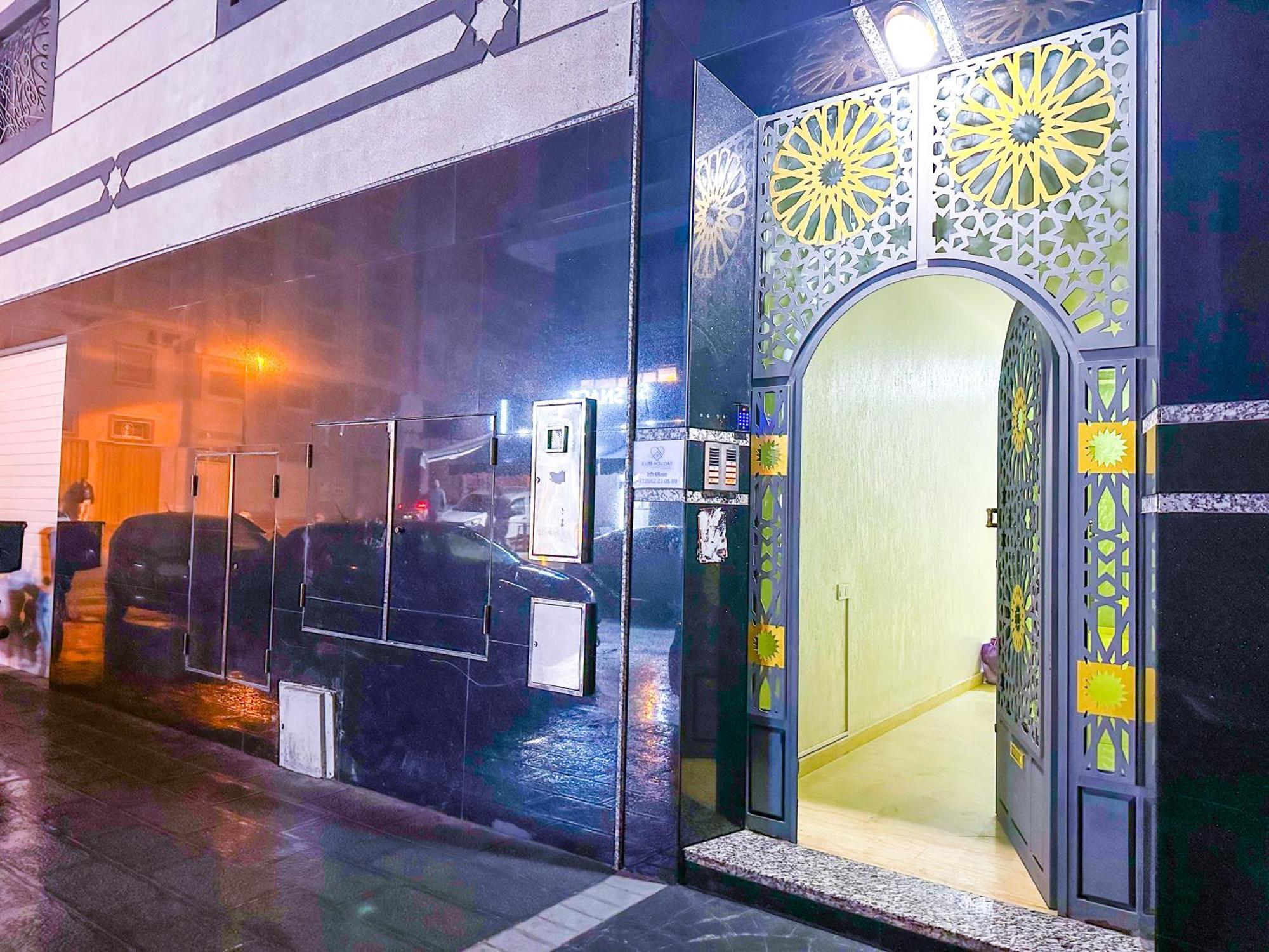 Elite Holiday Home - Luxury & Centric Flat タンジェ エクステリア 写真